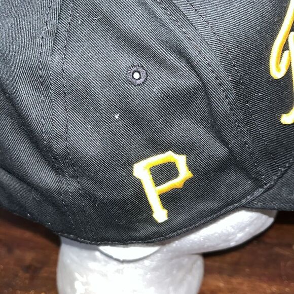 Pittsburgh Pirates Hat Cap Embroidered Black Golf Baseball Mens Sewn Titleist - Picture 3 of 5